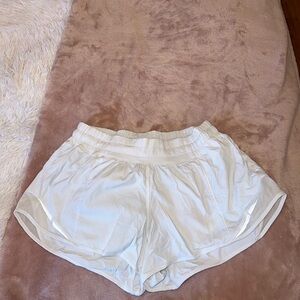 Lululemon Hotty Hot shorts